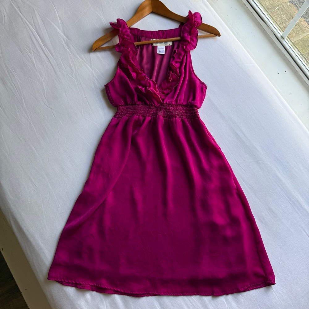 Criss Cross Magenta Pink Ruffle V-Neck Smocked Waist Mini Dress Pockets Small